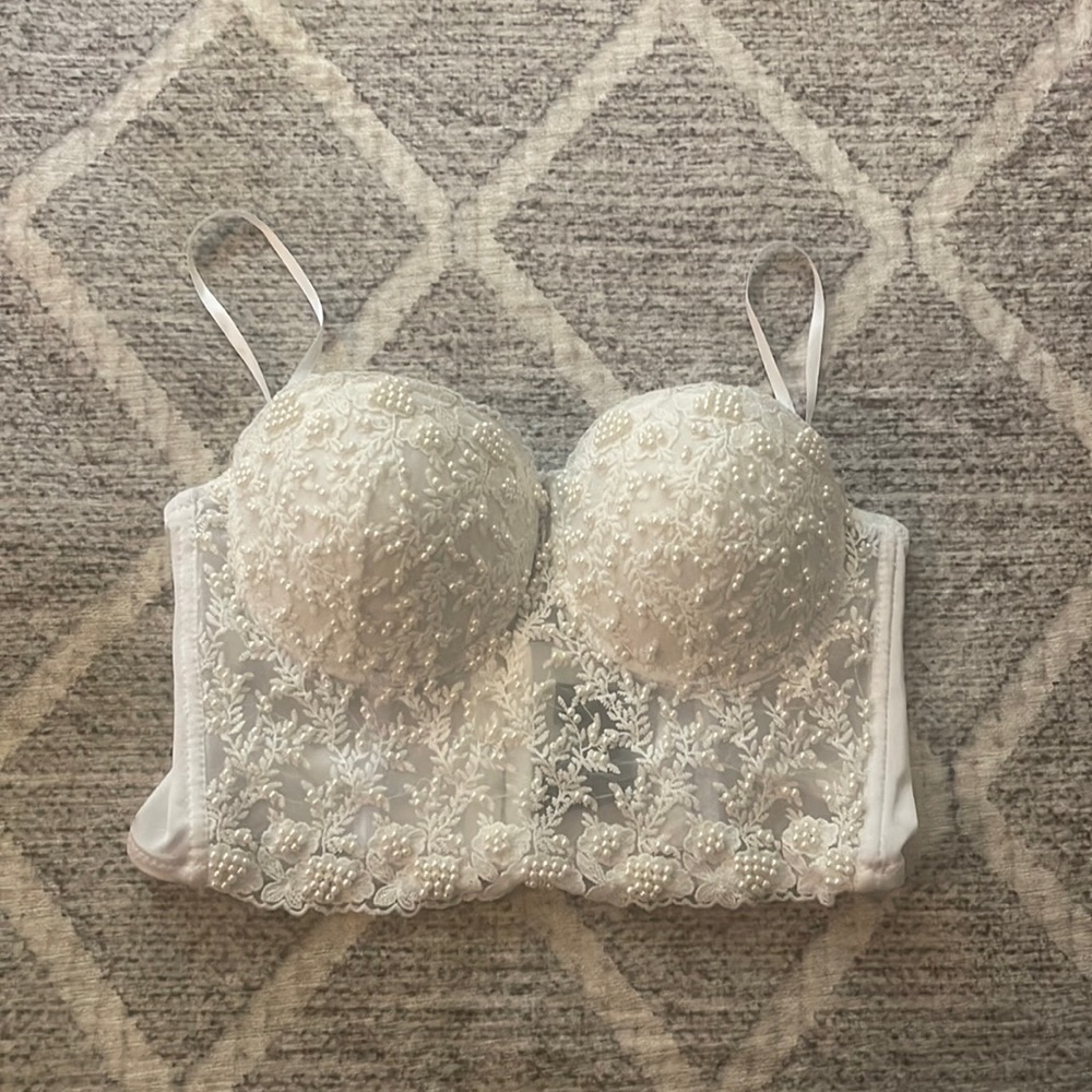 Strapless top